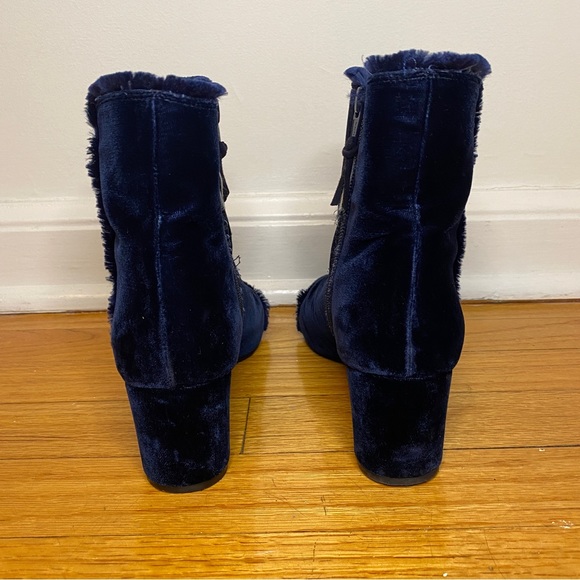 Stuart Weitzman Blue Velvet Ankle Boots 6 - Picture 4 of 14